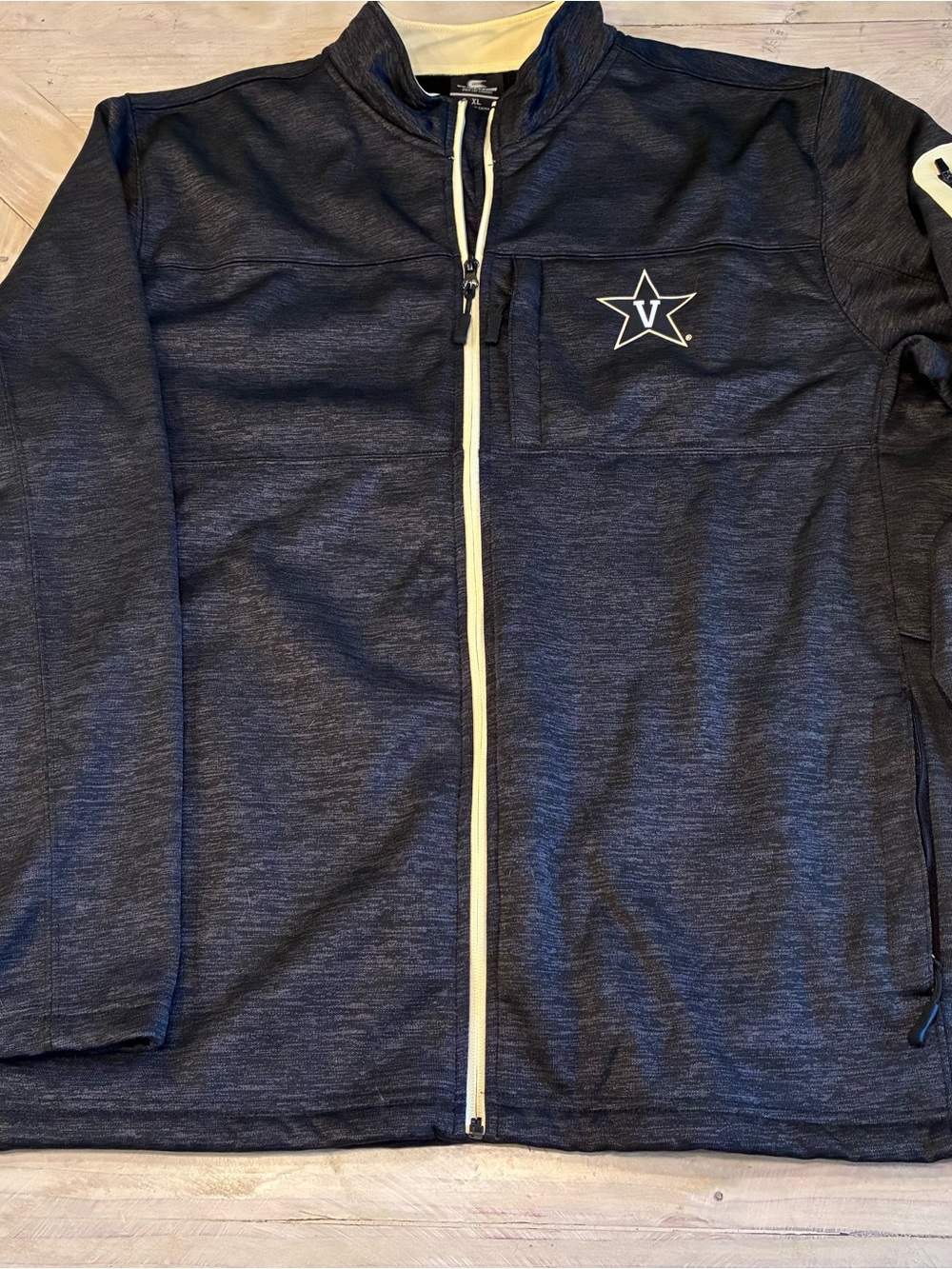 Colosseum Navy Full-Zip Lightweight Jacket with Cream Trim